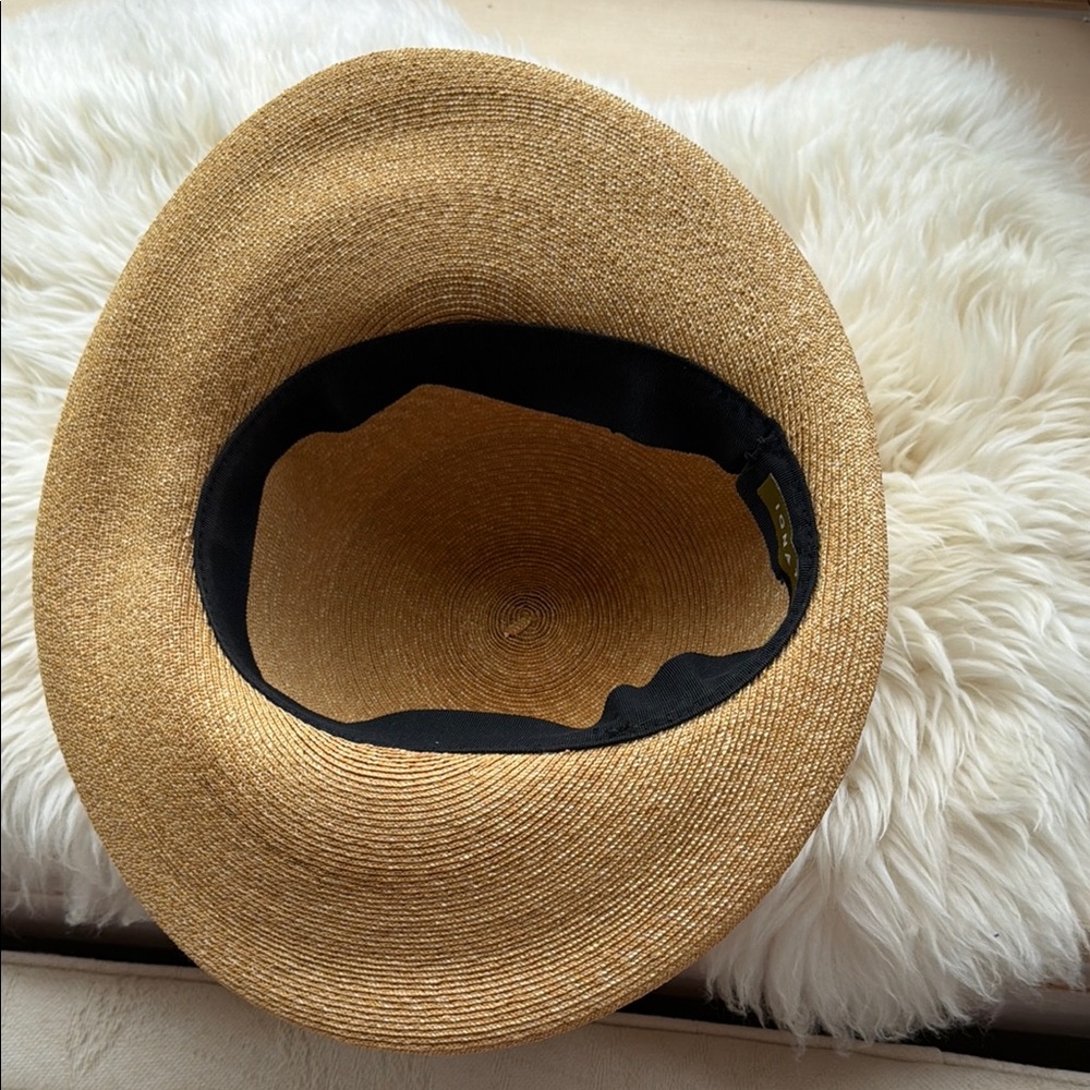 Ignatius Women’s Straw Sun Hat with carved mother-of-pearl Button Trim - Picture 5 of 6